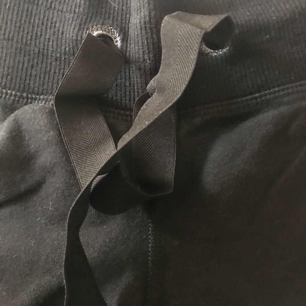 Blk Lululemon lounge pants. Size small. Wide leg.